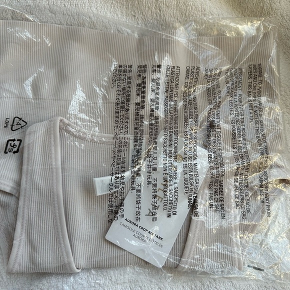 NWT ATHLETA Aurora Crop Rib Tank Veil Grey Size S Small Off White Winter White - Picture 2 of 5